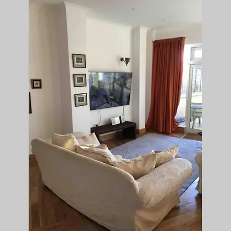 The Loft @ Bay Apartment Clifden