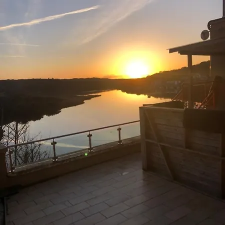 아파트 The Loft @ Bay 클리프덴